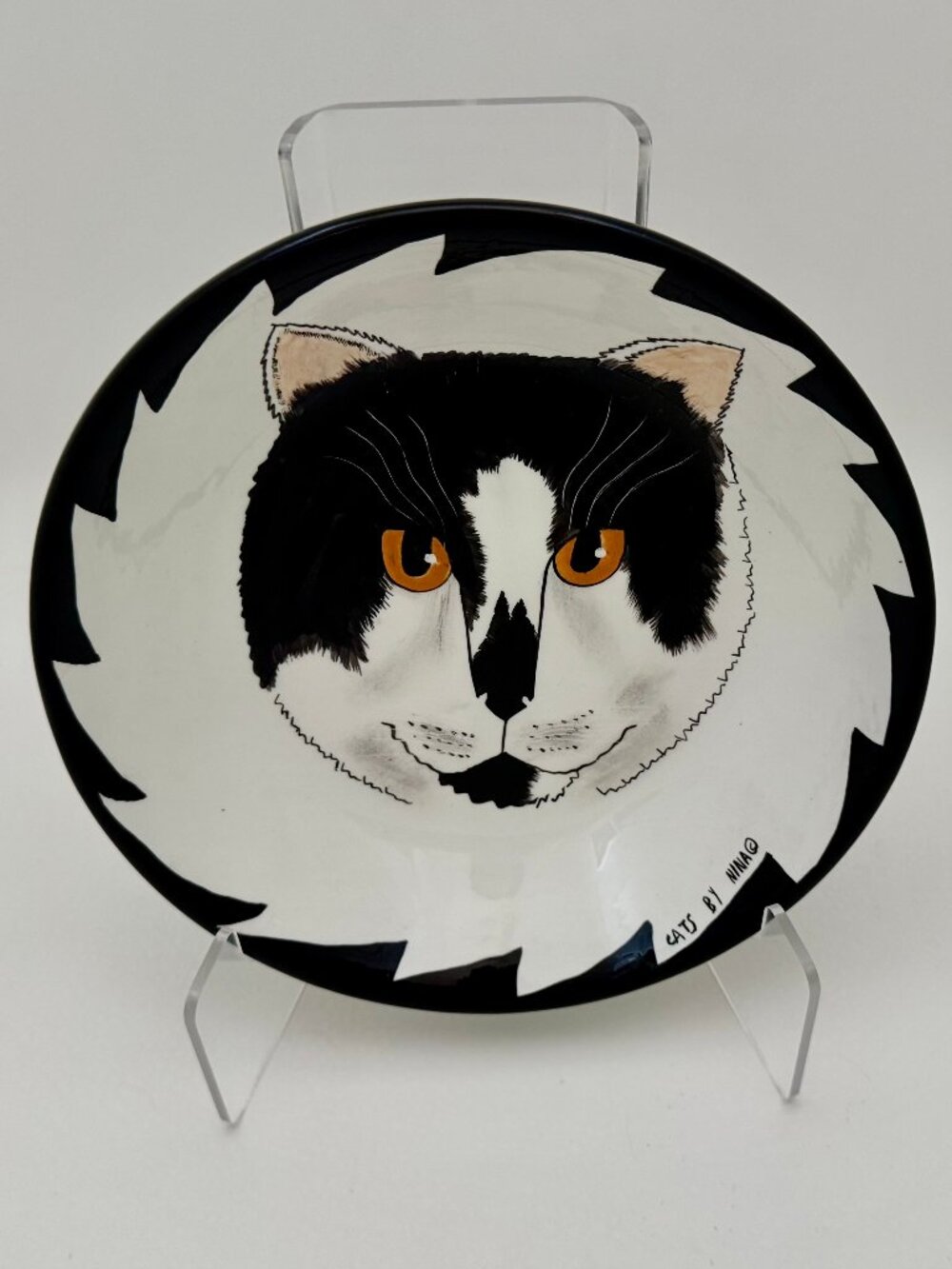 VTG Cats by Nina 8" ceramic bowl by Nina Lyman Black/white cat/amber eyes, MINT!